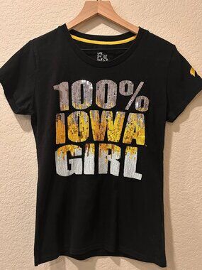 Iowa Hawkeyes Sequined Black Short Sleeved Iowa Girl T-Shirt Size Large